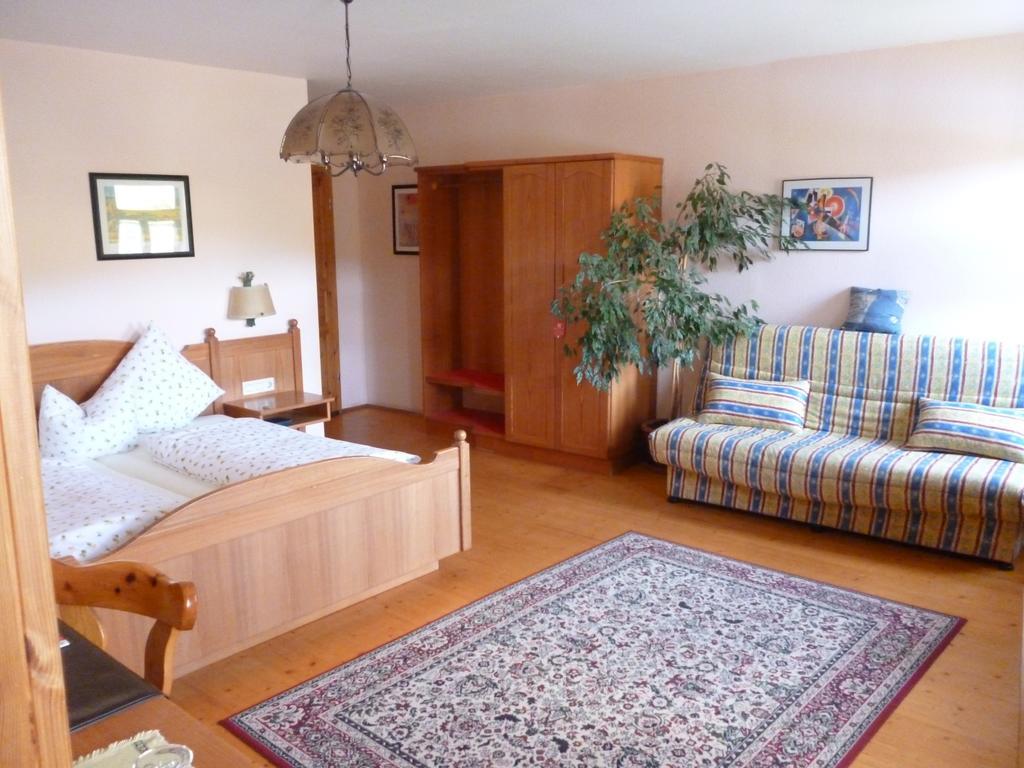 Hotel-Gasthof-Schiff Winterhausen Zimmer foto